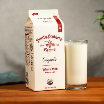 Smith Brothers Farms Organic Whole Milk - half gallon